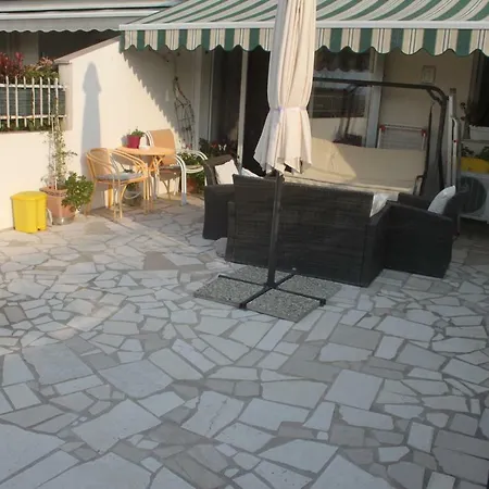Sunny Garden スプリト